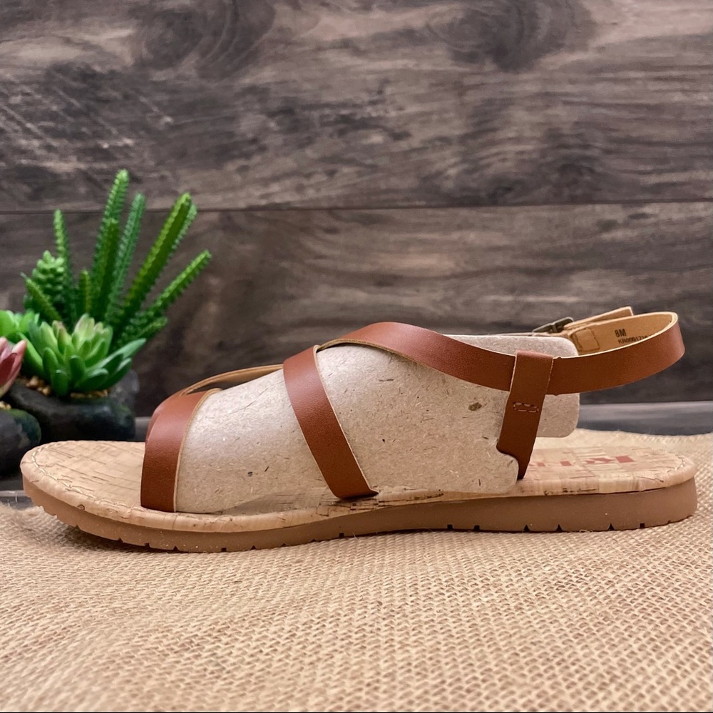 ⛔️SOLD⛔️ NIB Korks Felicity Crisscross Strap Flat Sandal - Picture 6 of 12